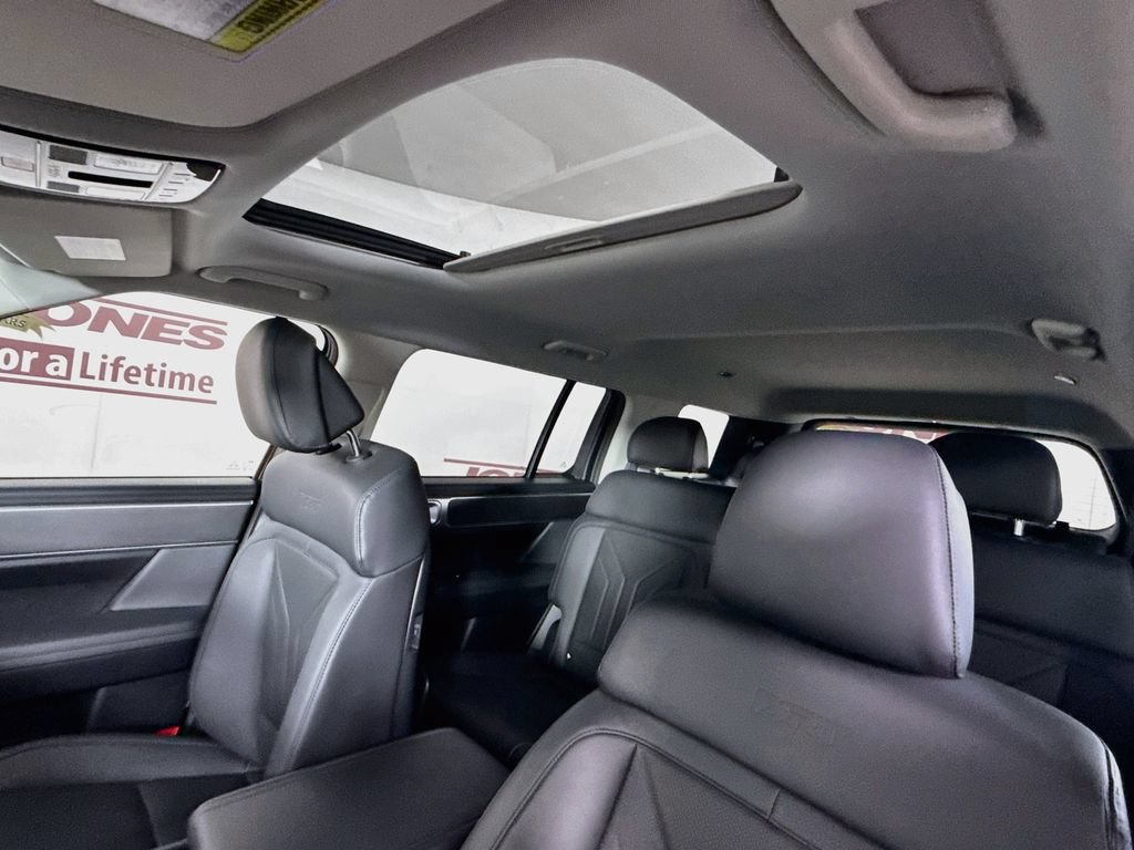 Certified 2025 Hyundai Santa Fe XRT AWD/4WD image 12