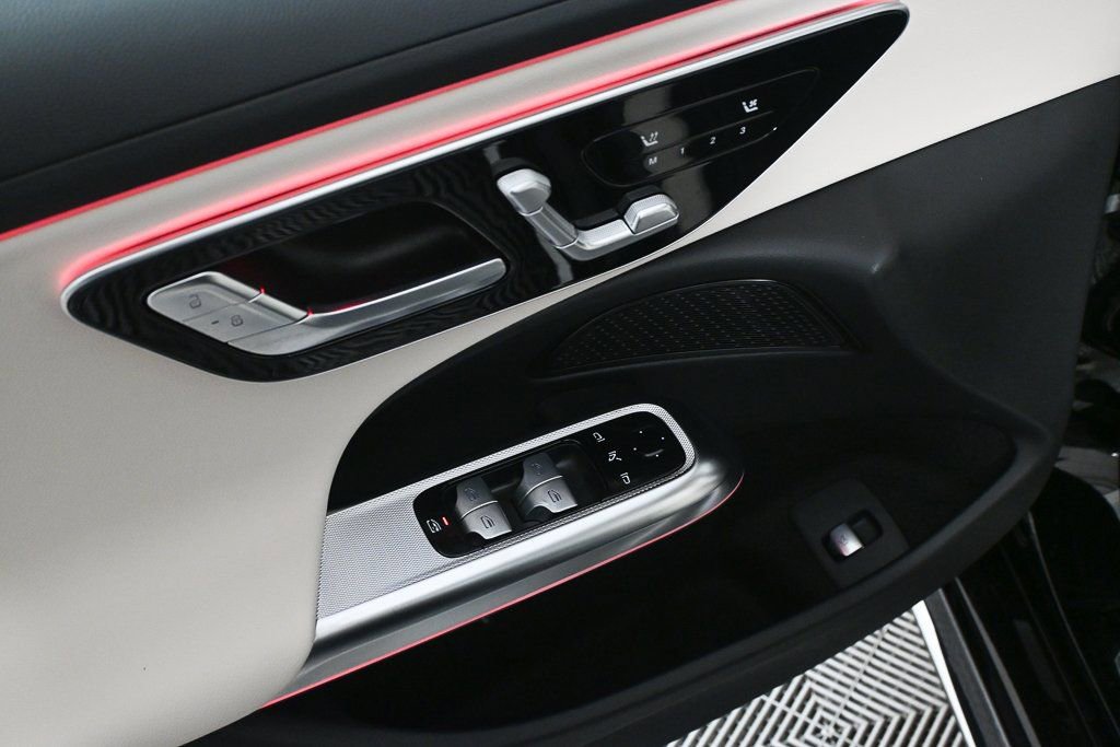 Certified 2025 Mercedes-Benz E 350 Sedan image 8