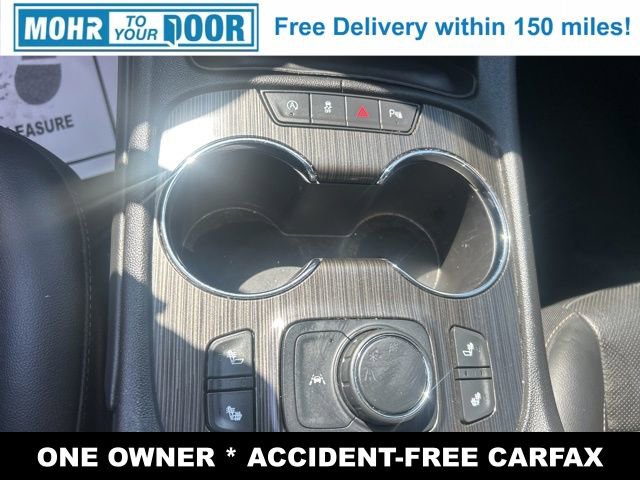 Used 2023 GMC Acadia SLT image 23