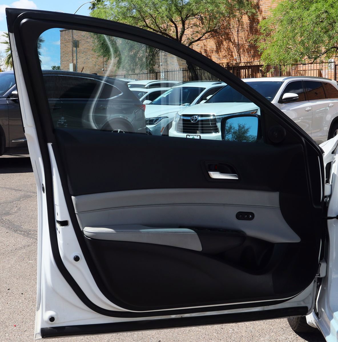 Used 2019 Acura ILX w/ Premium Package FWD image 36