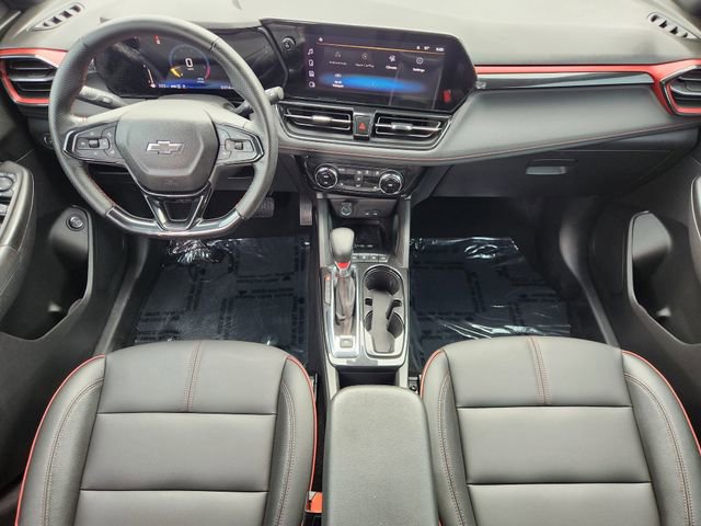 Used 2025 Chevrolet TrailBlazer RS w/ Convenience Package AWD/4WD image 28