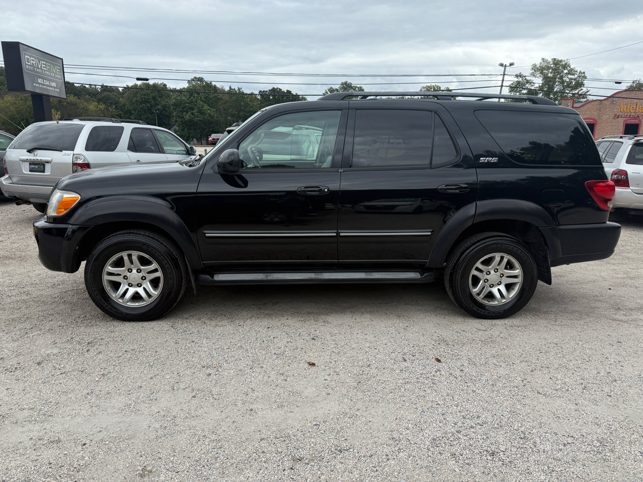 Used 2006 Toyota Sequoia SR5 image 2