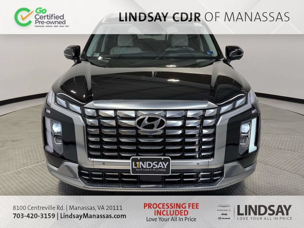 Used 2024 Hyundai Palisade Calligraphy FWD image 3