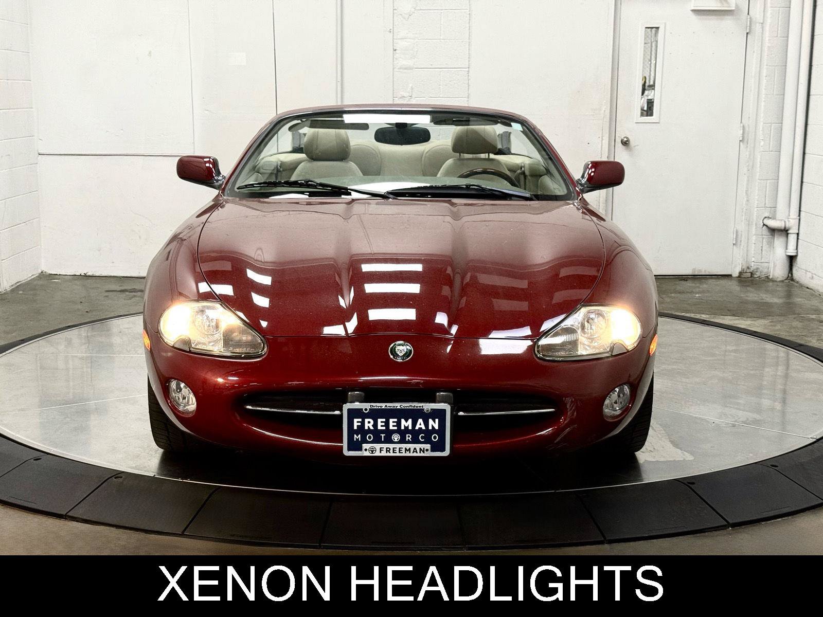 Used 2001 Jaguar XK8 Convertible RWD image 3