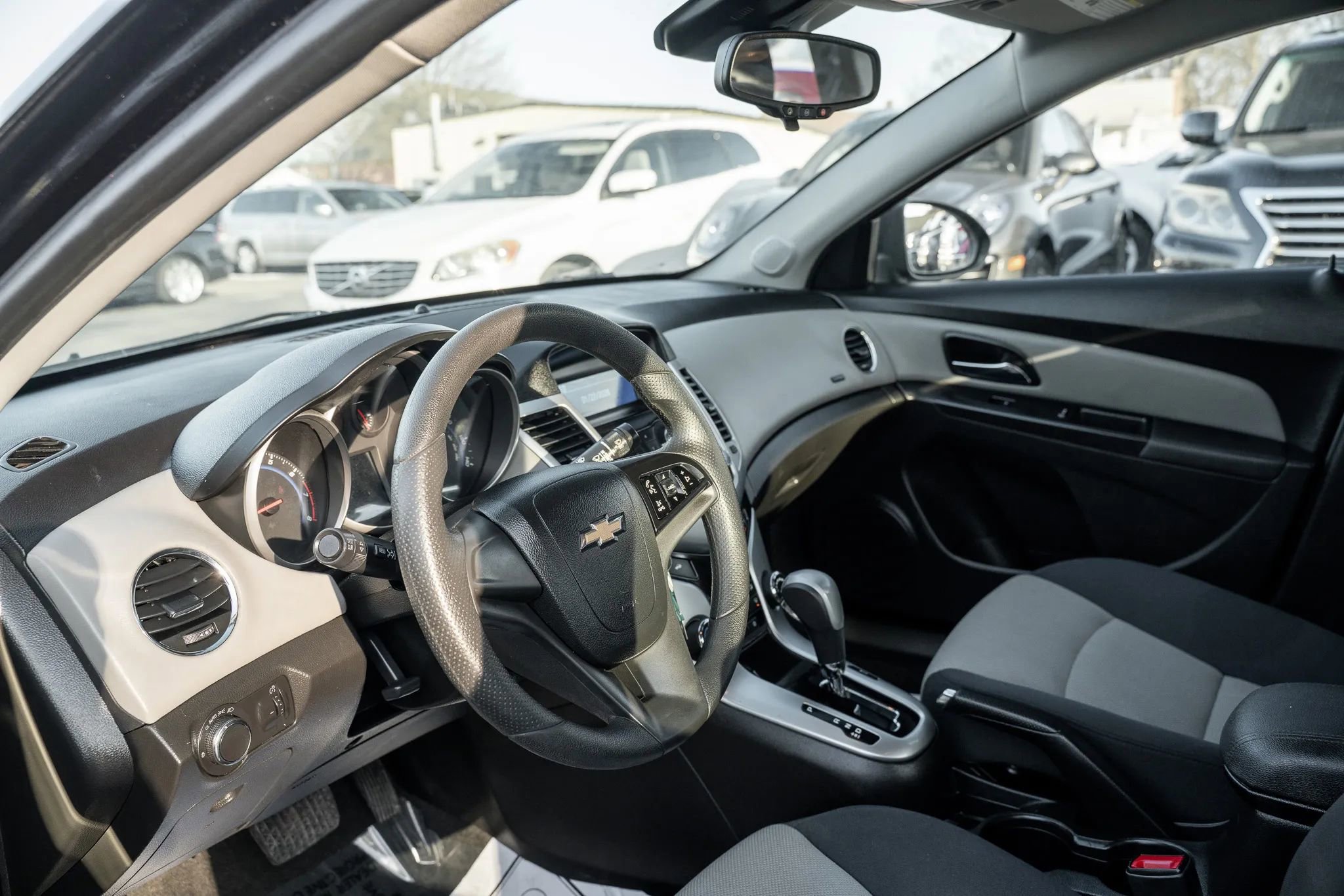 Used 2016 Chevrolet Cruze LS image 6