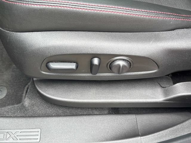 Used 2024 Chevrolet Equinox RS w/ RS Leather Package FWD image 27