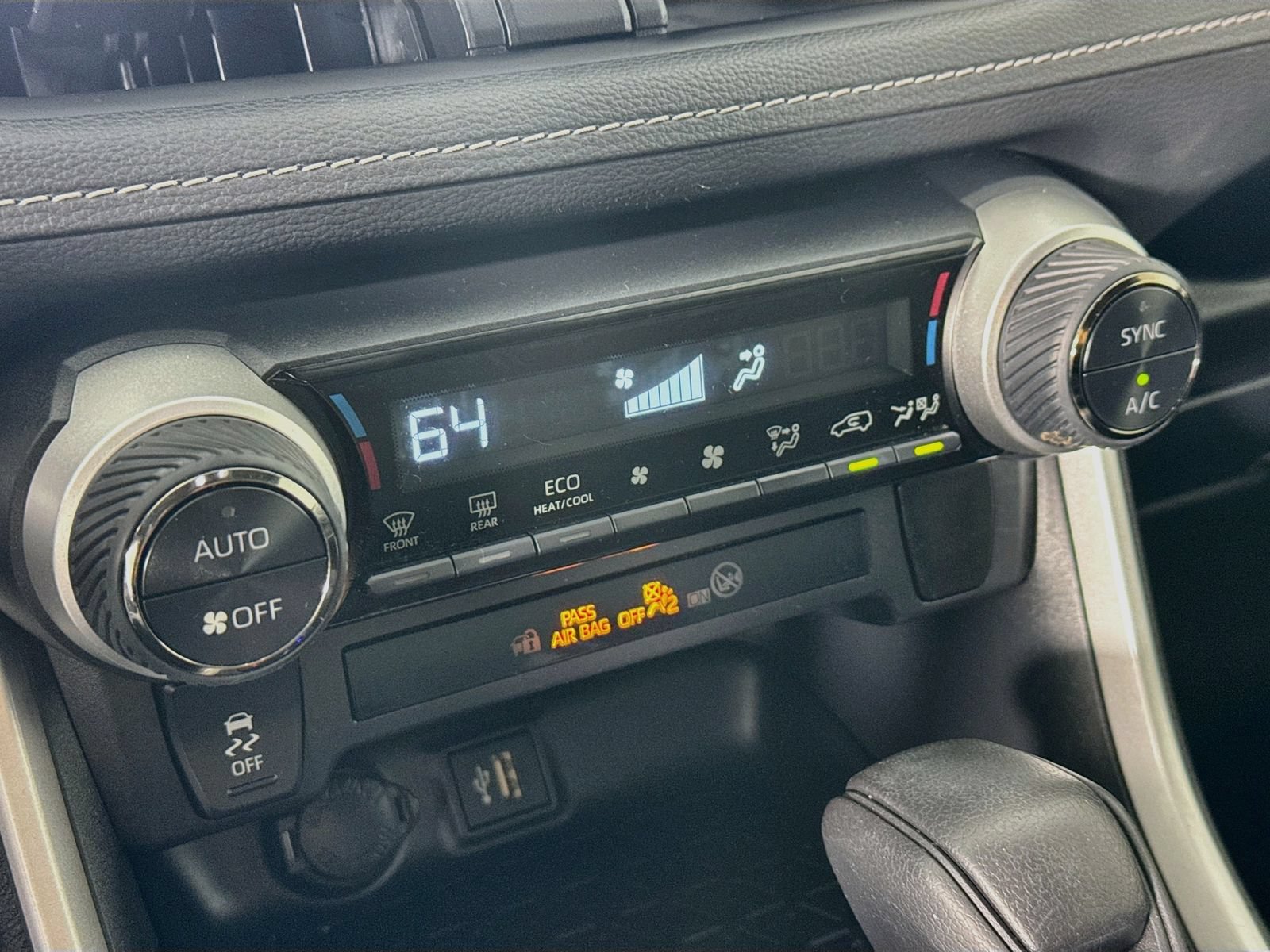 Certified 2025 Toyota RAV4 XLE AWD/4WD image 15