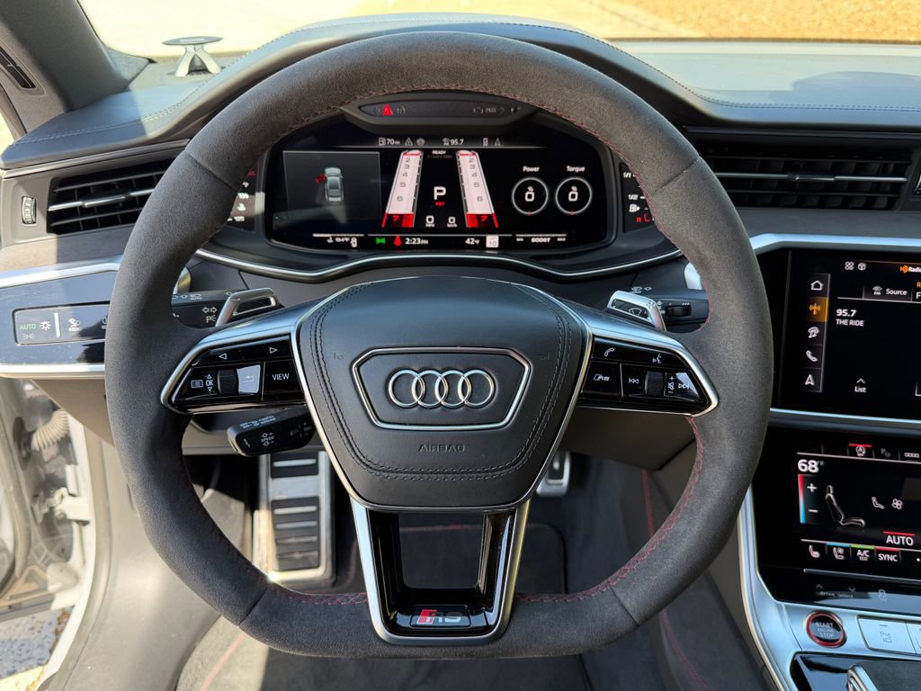 Used 2025 Audi RS 7 Performance image 16