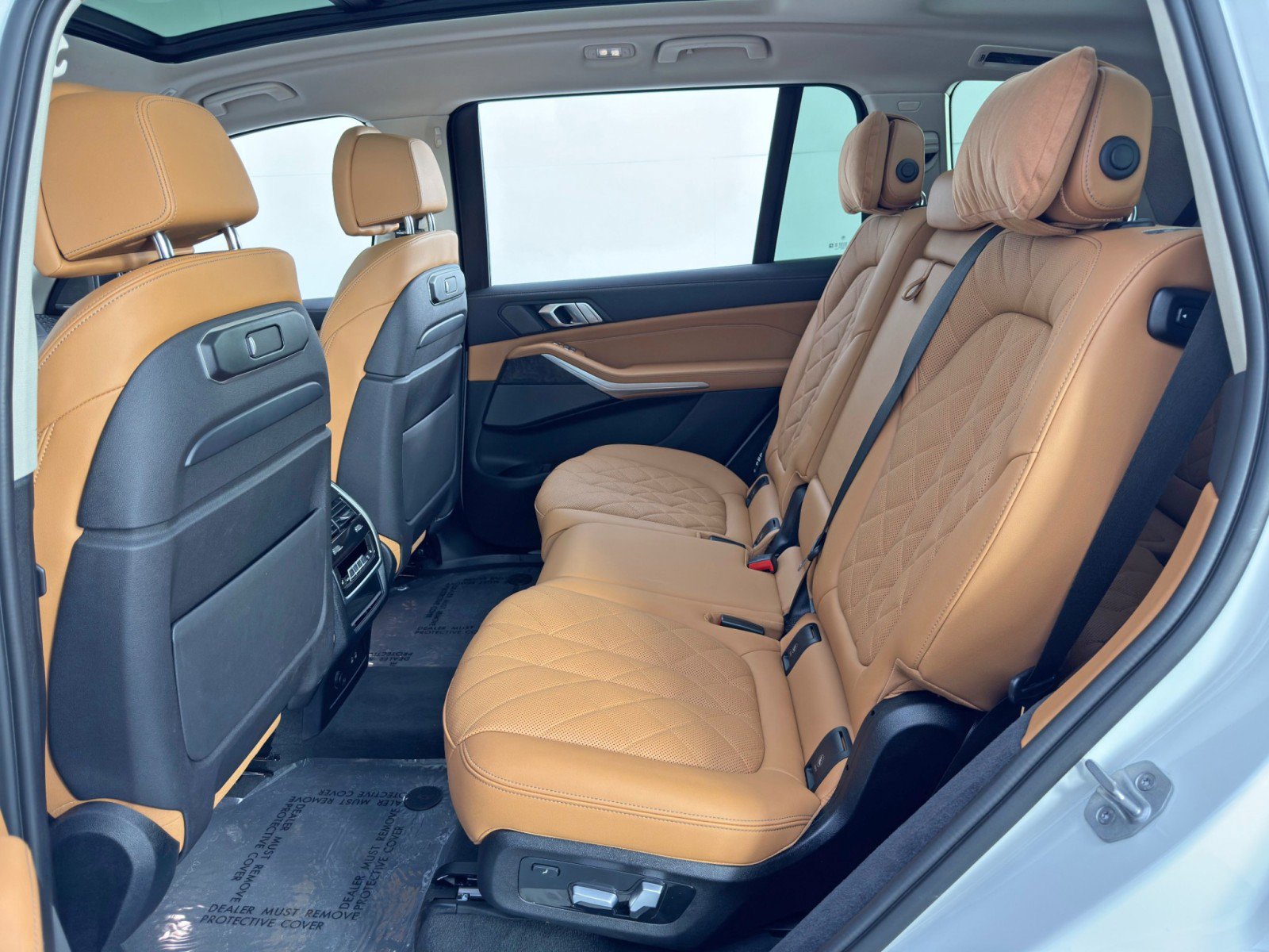 Used 2023 BMW X7 xDrive40i w/ Premium Package image 45