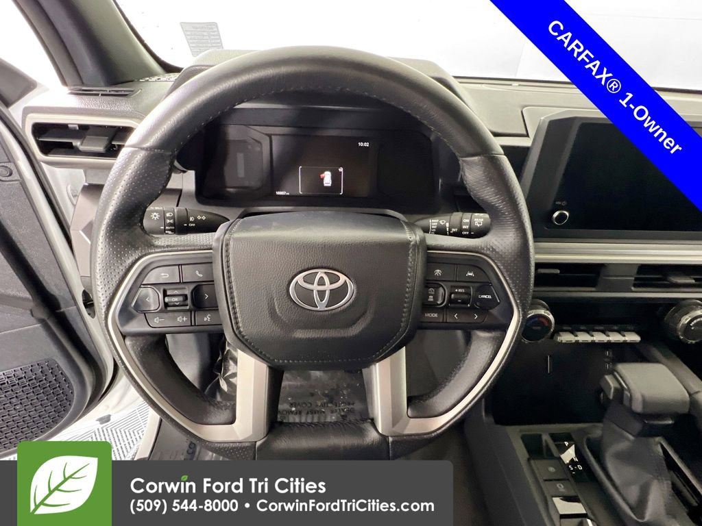 Used 2025 Toyota 4Runner SR5 image 8