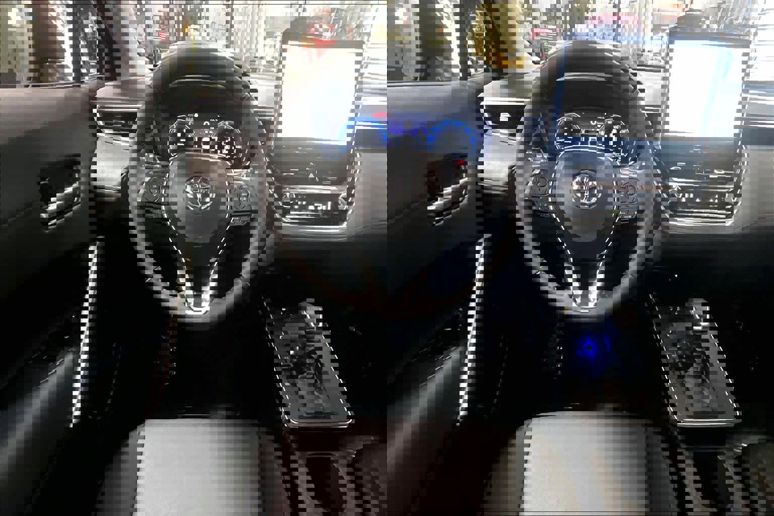 Used 2026 Toyota Corolla Cross XLE w/ Convenience Package image 6