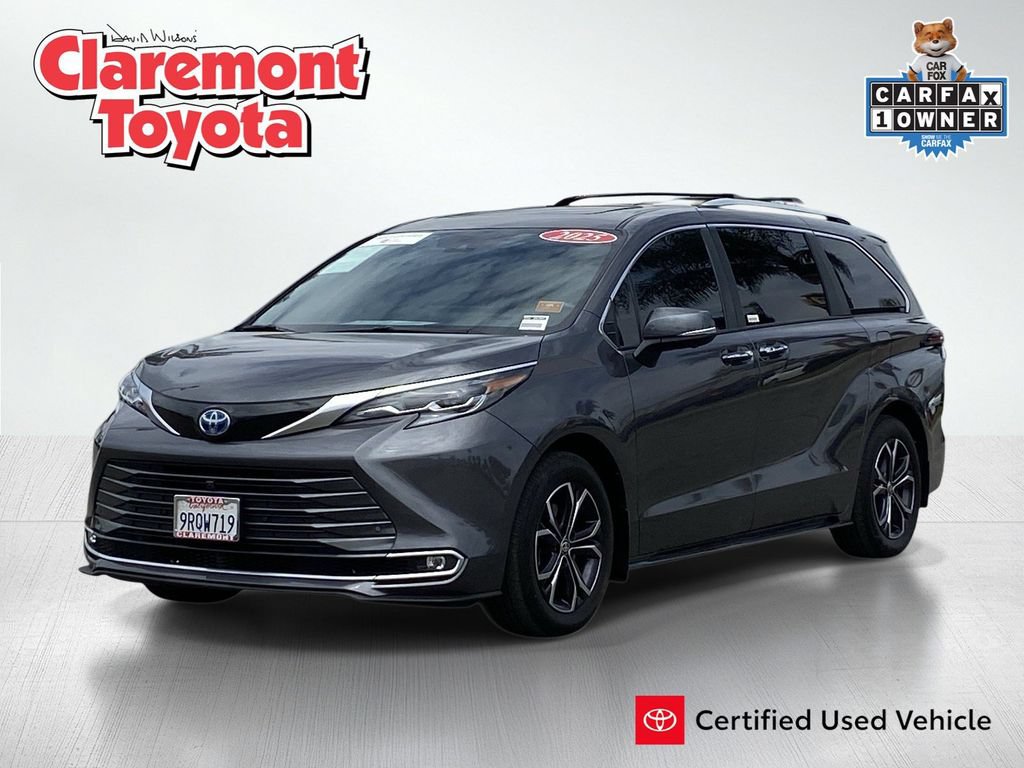 Certified 2025 Toyota Sienna Platinum AWD/4WD image 1