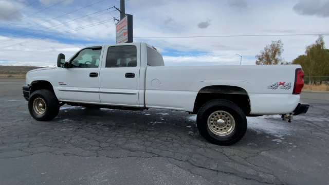 Used 2004 Chevrolet Silverado 3500 4x4 Crew Cab w/ Heavy-Duty Power Package image 6