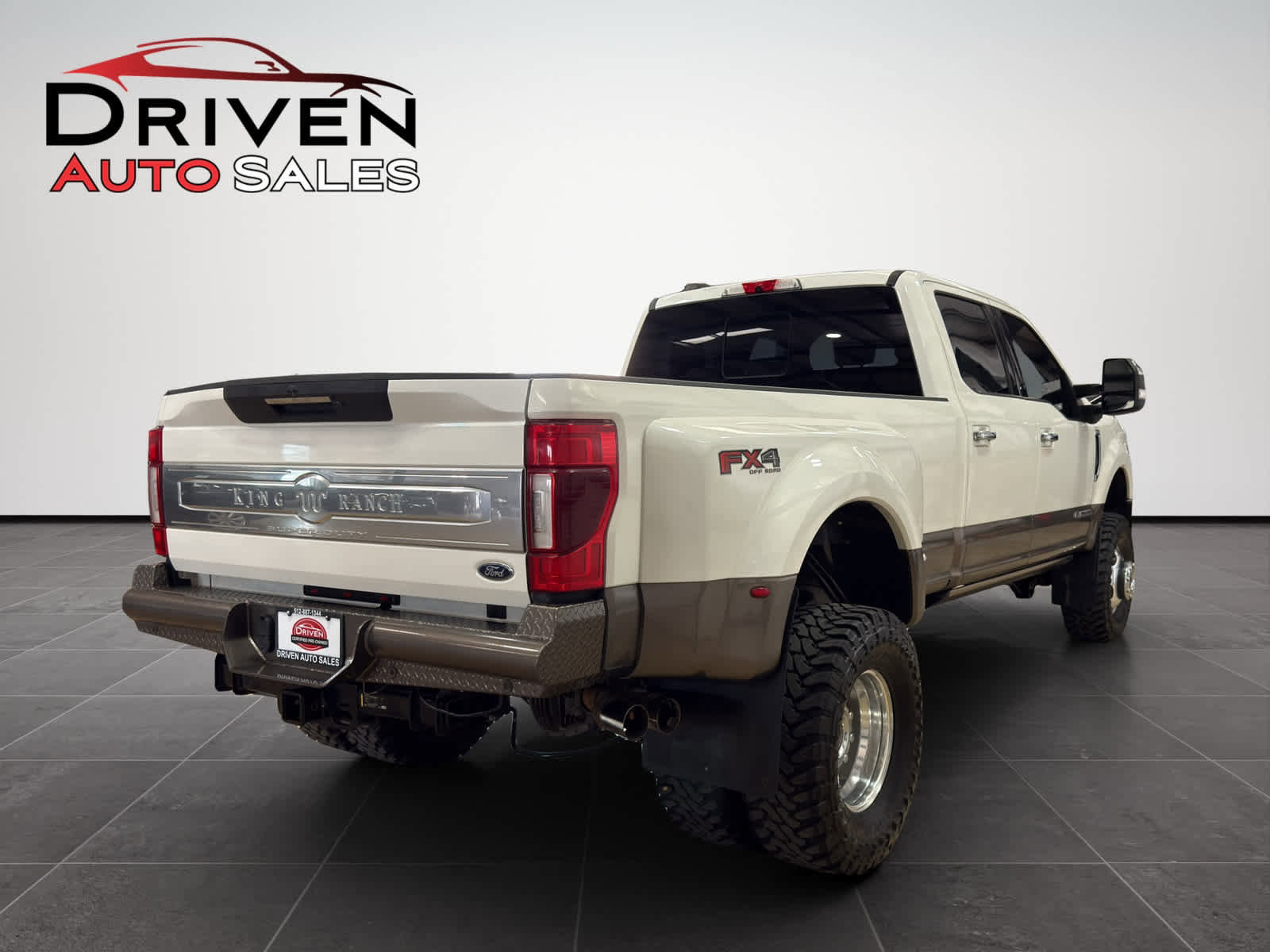 Used 2020 Ford F350 King Ranch w/ King Ranch Ultimate Package image 6