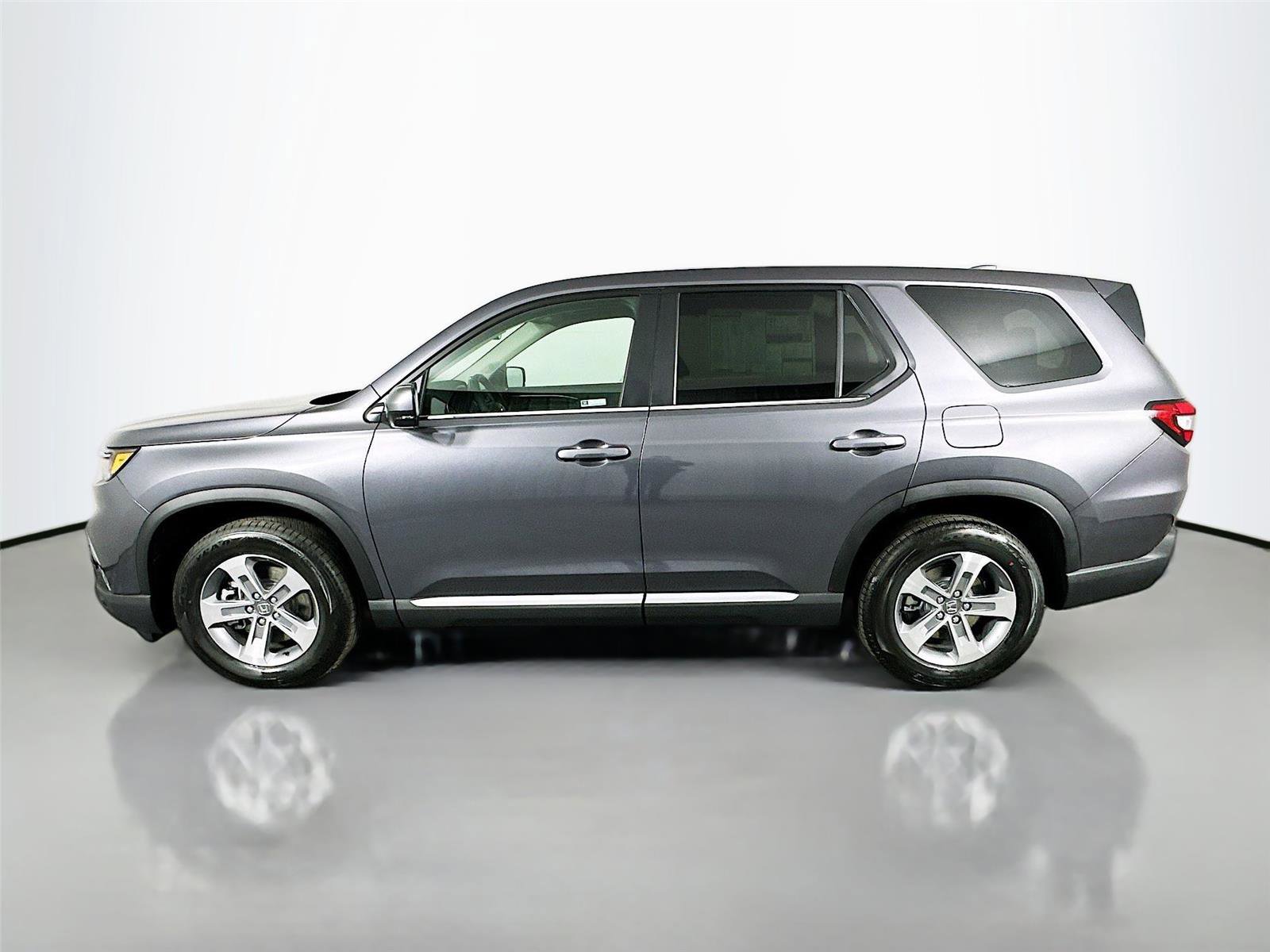 New 2025 Honda Pilot EX-L image 4