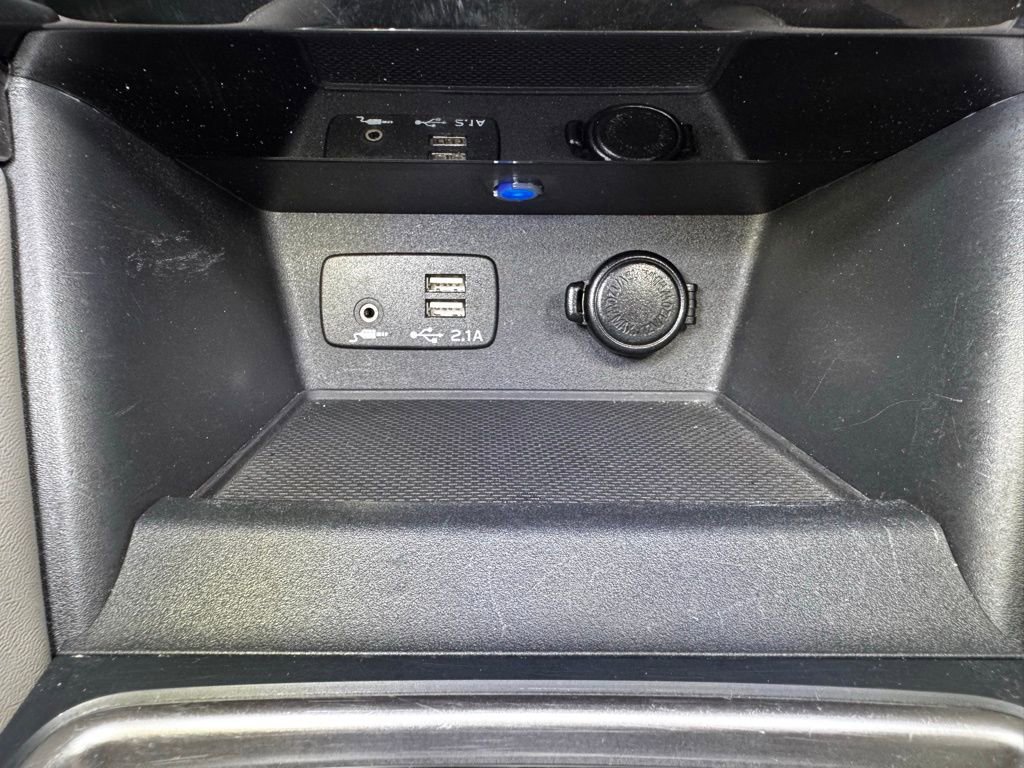 Used 2023 Subaru Forester Limited image 34