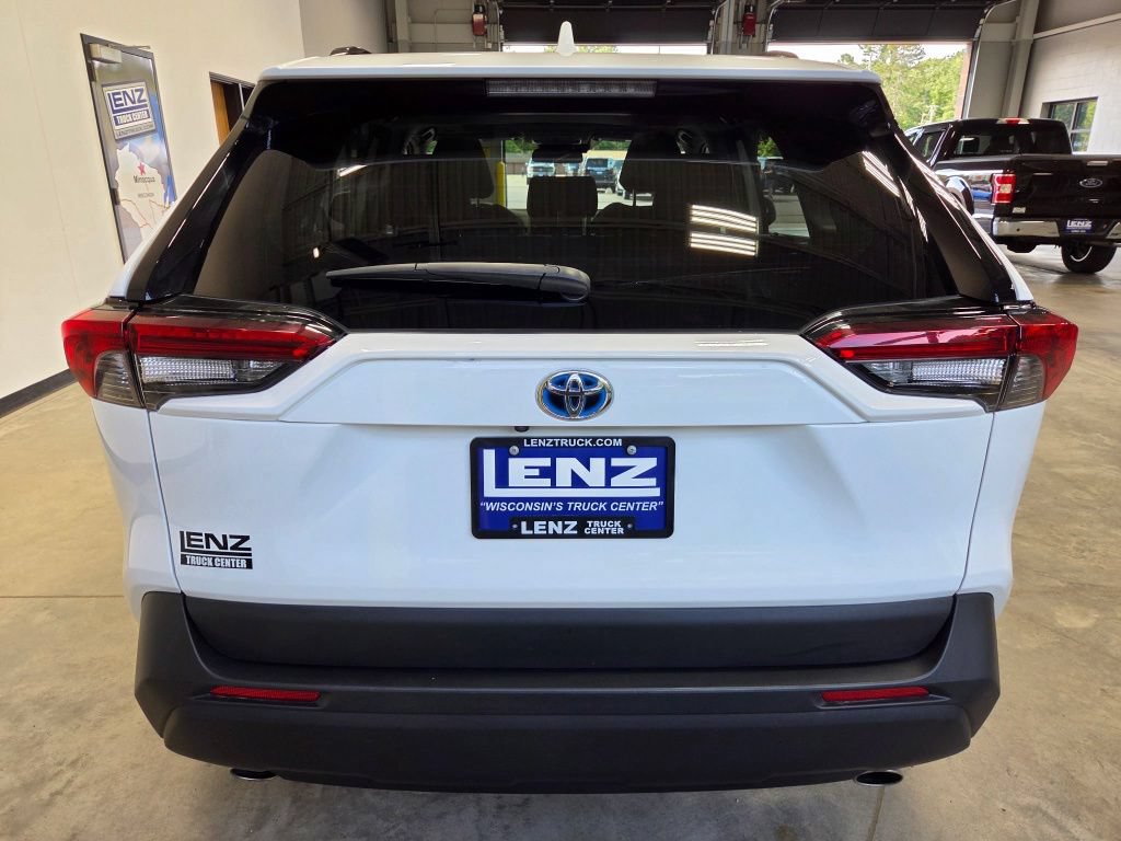 Used 2024 Toyota RAV4 XLE w/ Convenience Package AWD/4WD image 6