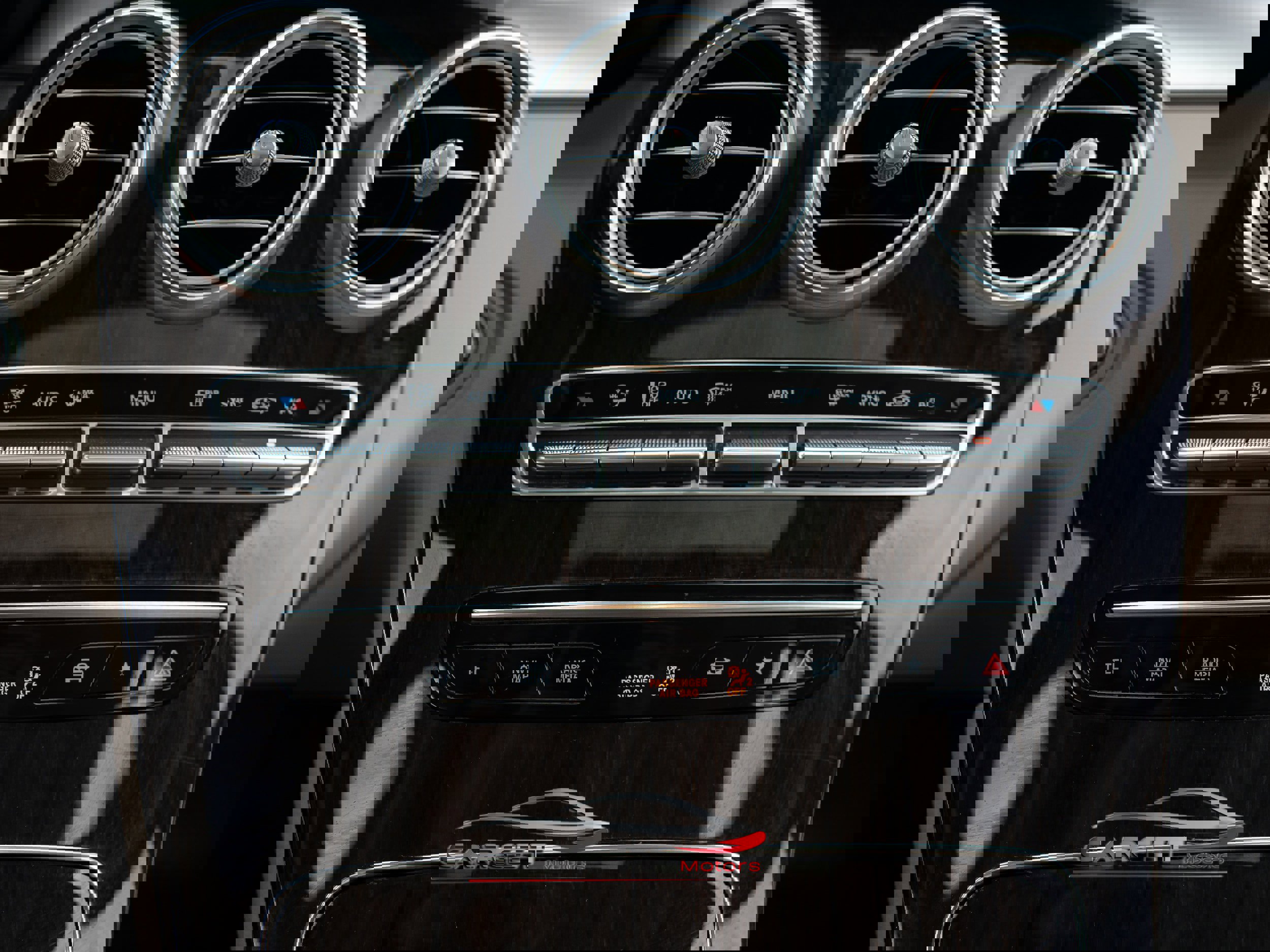 Used 2020 Mercedes-Benz GLC 300 4MATIC image 32