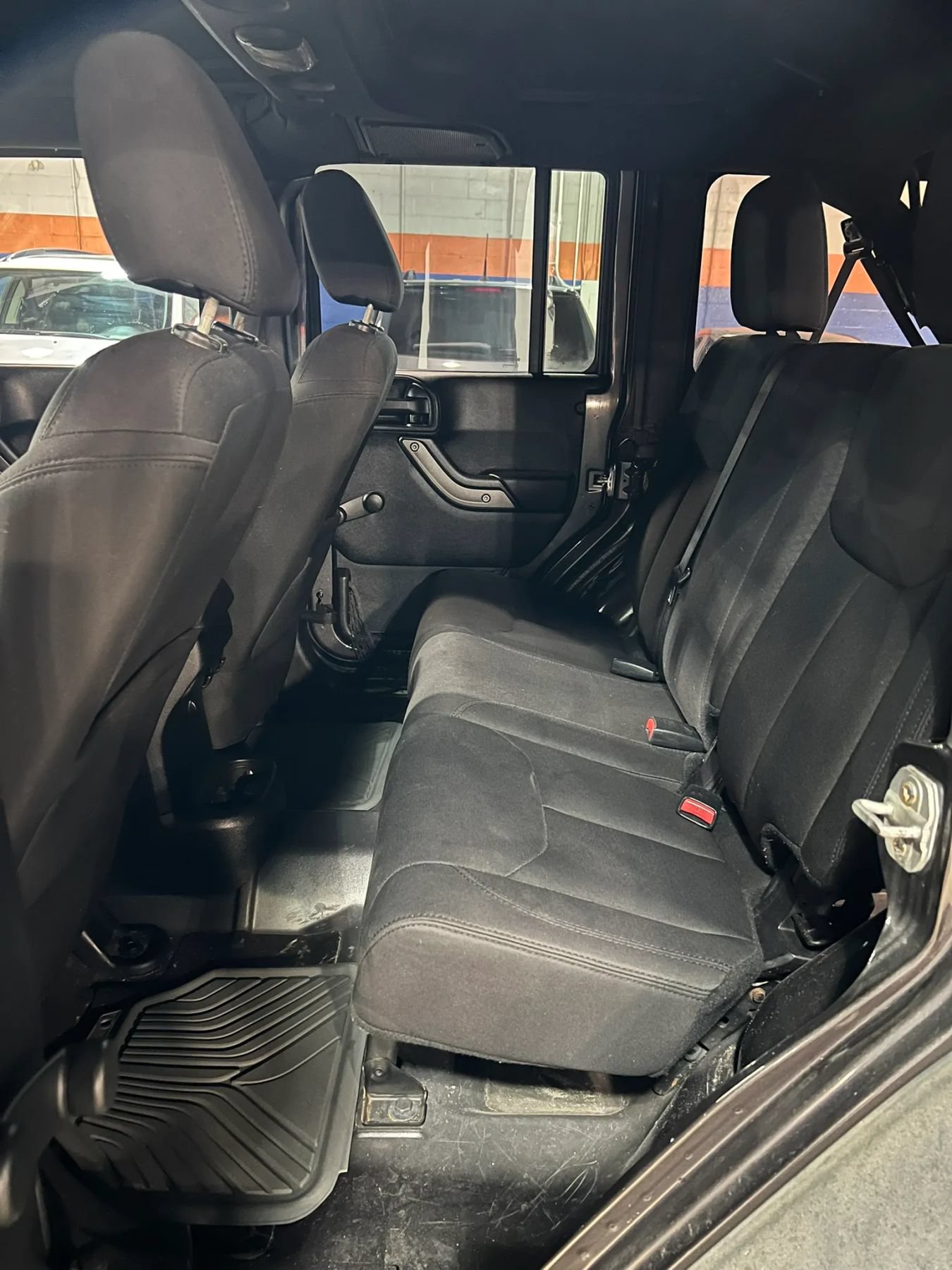 Used 2016 Jeep Wrangler Unlimited Sport AWD/4WD image 13