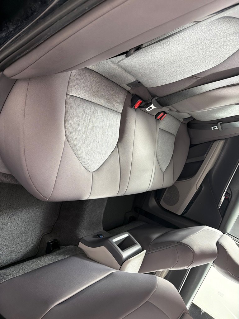 Used 2020 Toyota Camry LE FWD image 18