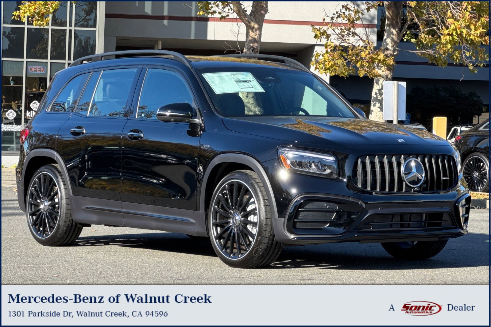 New 2026 Mercedes-Benz GLB 35 AMG 4MATIC