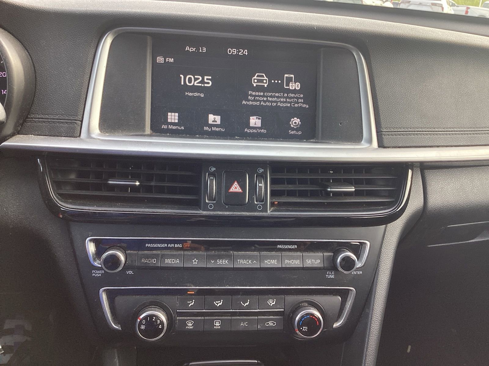 Used 2020 Kia Optima LX image 9