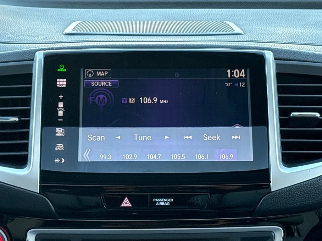 Used 2016 Honda Pilot Touring image 20