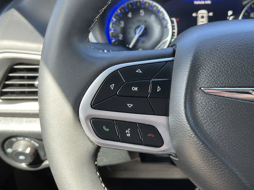 Used 2026 Chrysler Pacifica Select FWD image 20