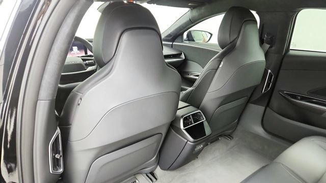 Used 2024 Lucid Air Pure RWD image 48