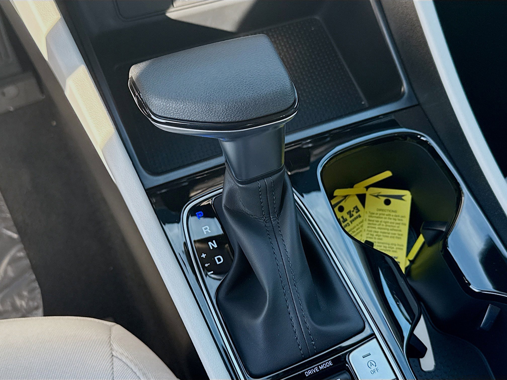 New 2026 Hyundai Tucson SE image 13