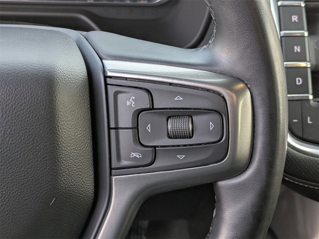 Used 2023 Chevrolet Suburban Premier image 20