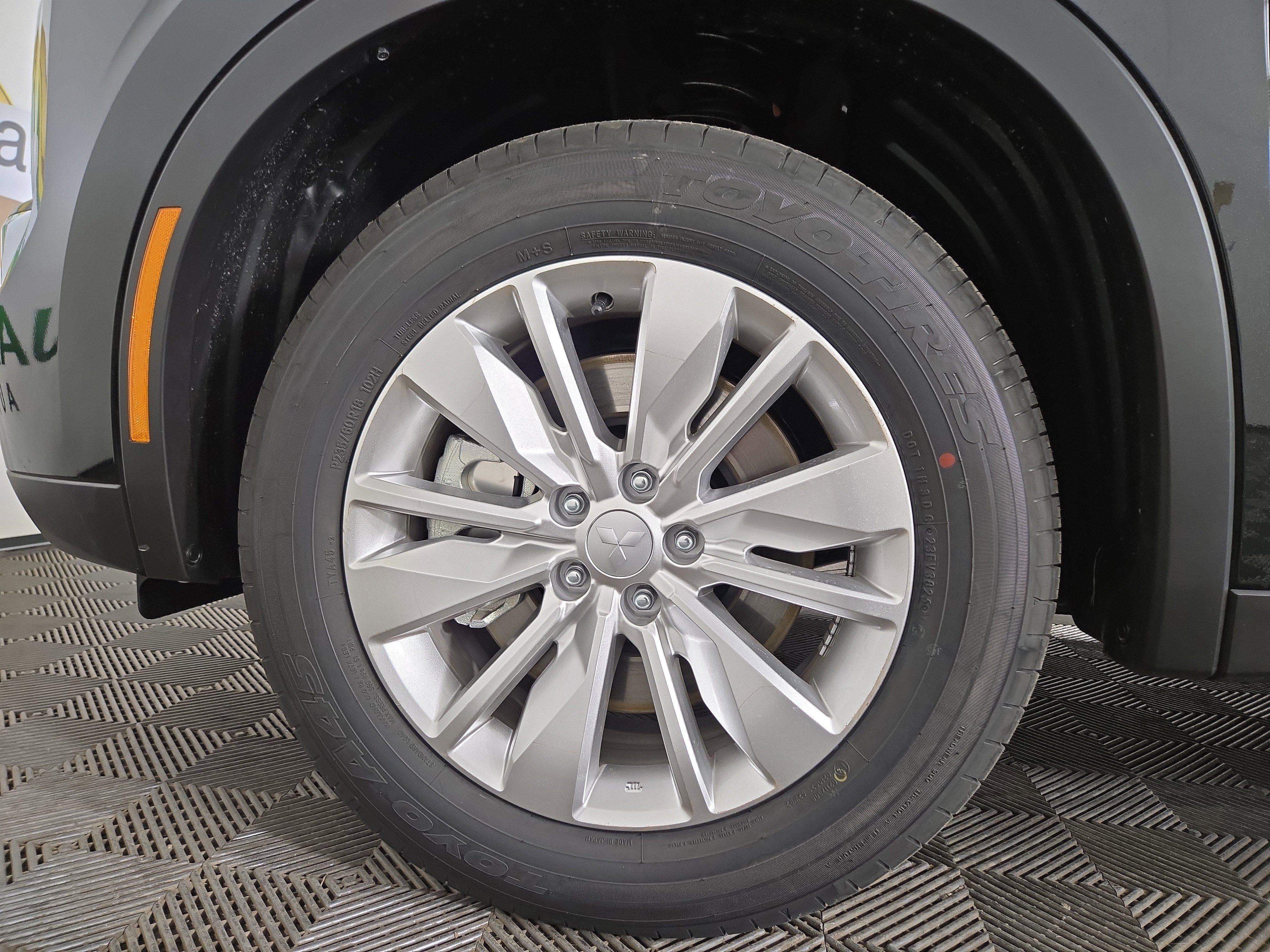 New 2026 Mitsubishi Outlander ES image 33