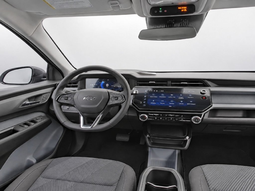 New 2027 Chevrolet Bolt LT w/ Comfort Package FWD image 36