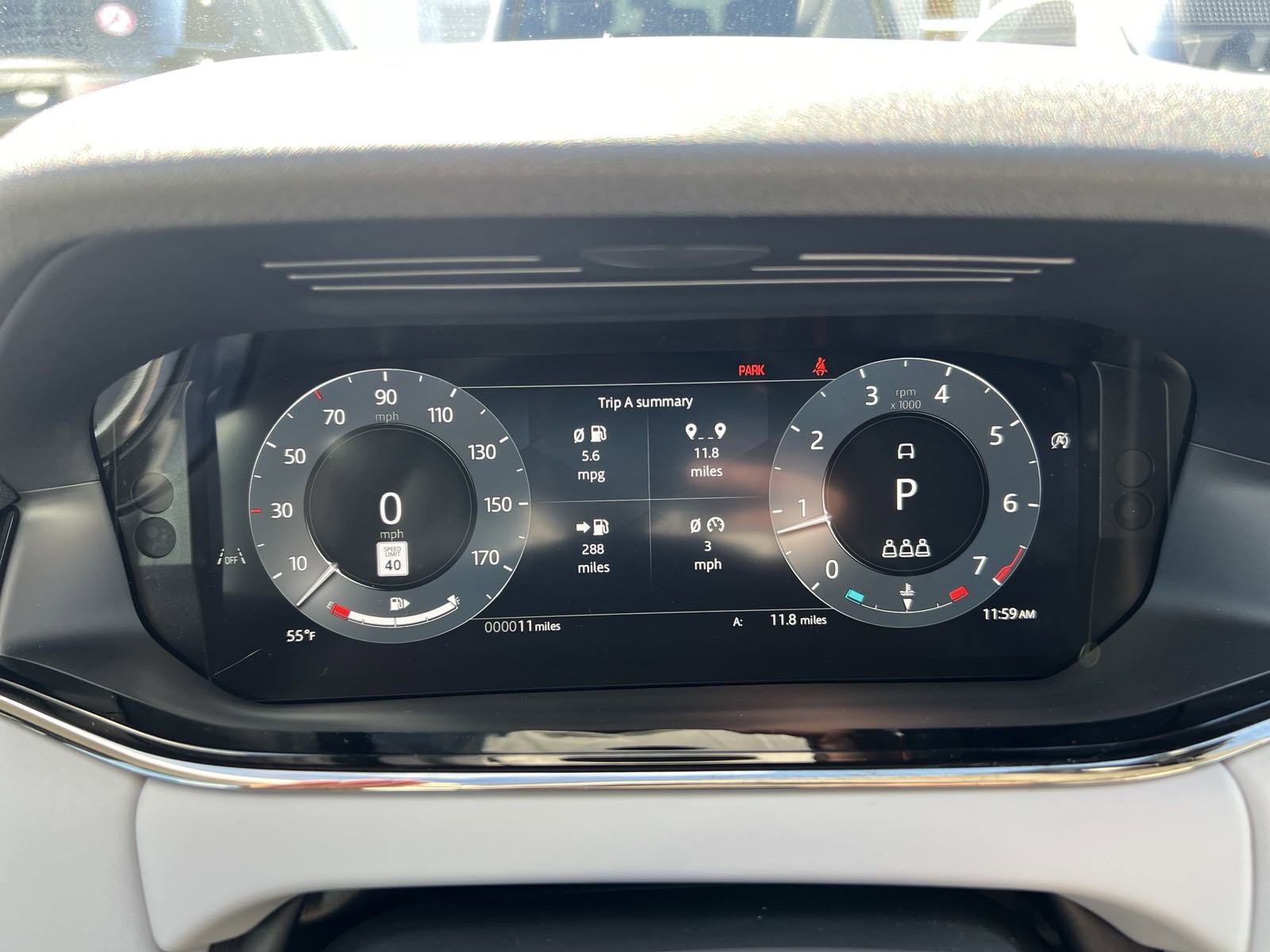 New 2025 Land Rover Range Rover Evoque Dynamic SE image 12