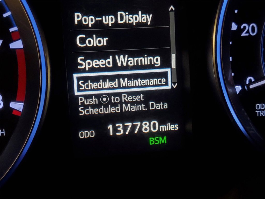 Used 2019 Toyota Highlander XLE image 26