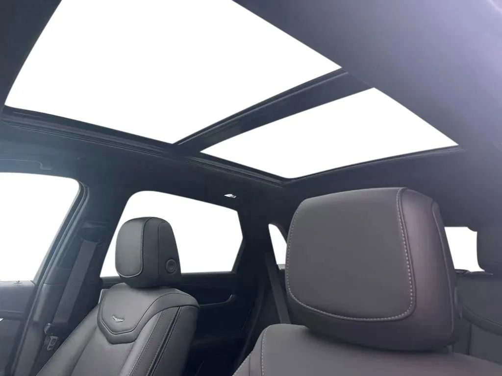 New 2026 Cadillac XT5 Premium Luxury AWD/4WD image 11