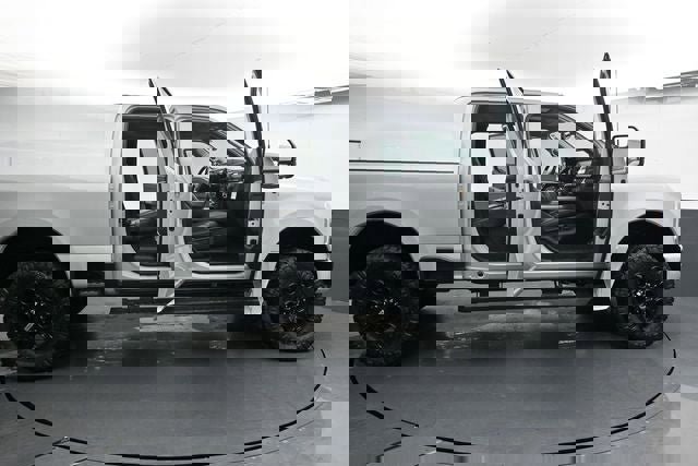 New 2026 Ford F250 Lariat w/ Black Appearance Package image 39