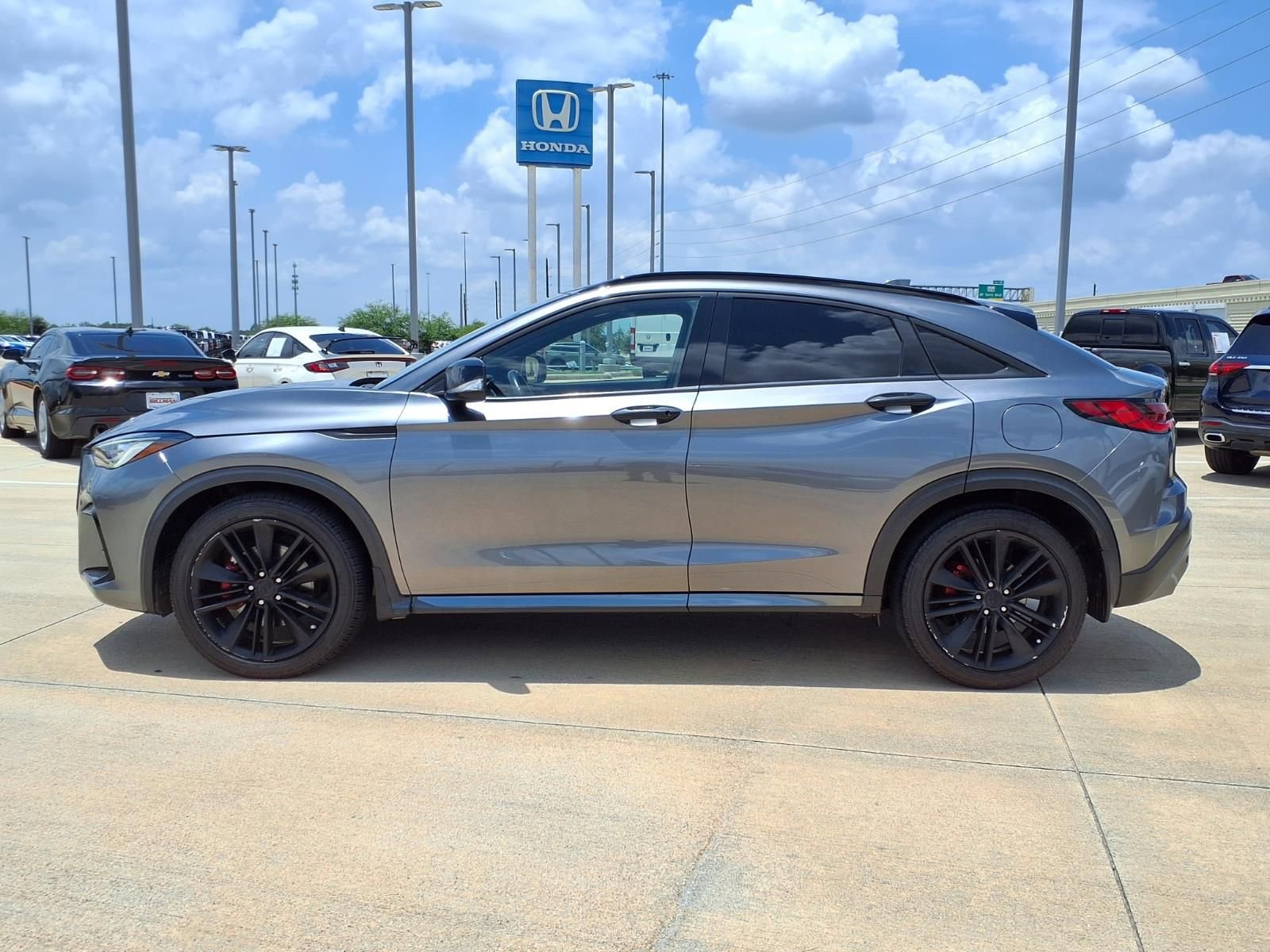 Used 2023 INFINITI QX55 Luxe w/ Cargo Package AWD/4WD image 3