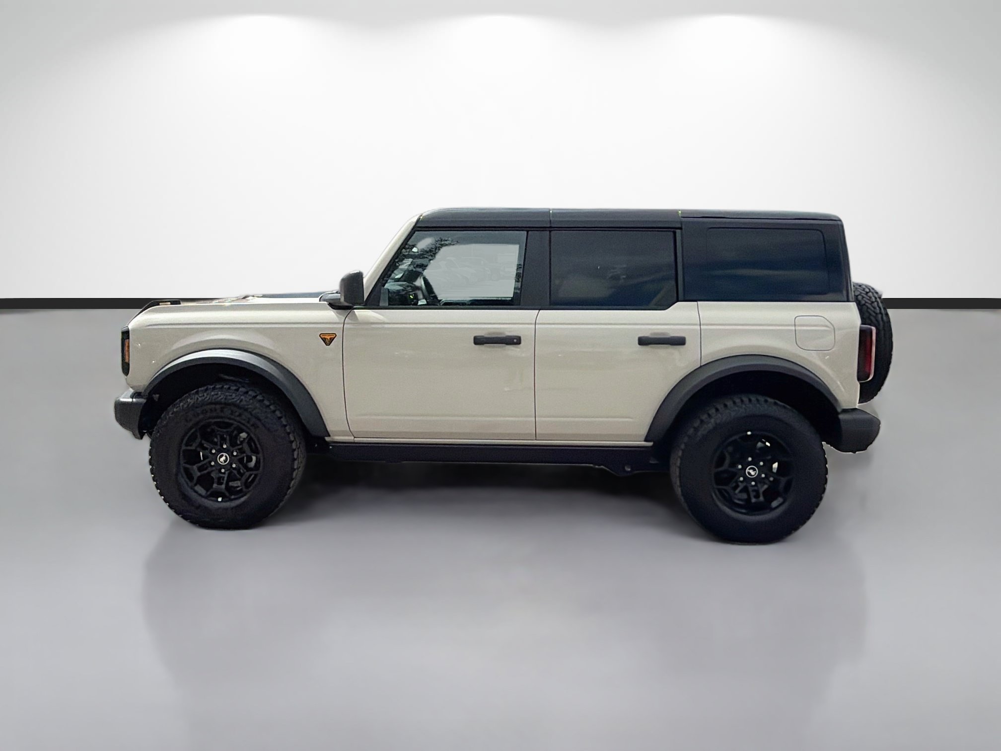 Used 2026 Ford Bronco Badlands AWD/4WD image 2