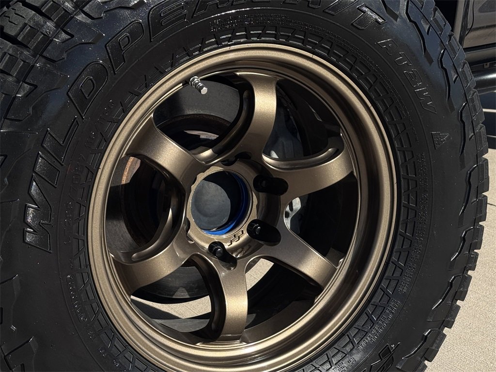 Used 2018 Toyota 4Runner SR5 Premium image 9