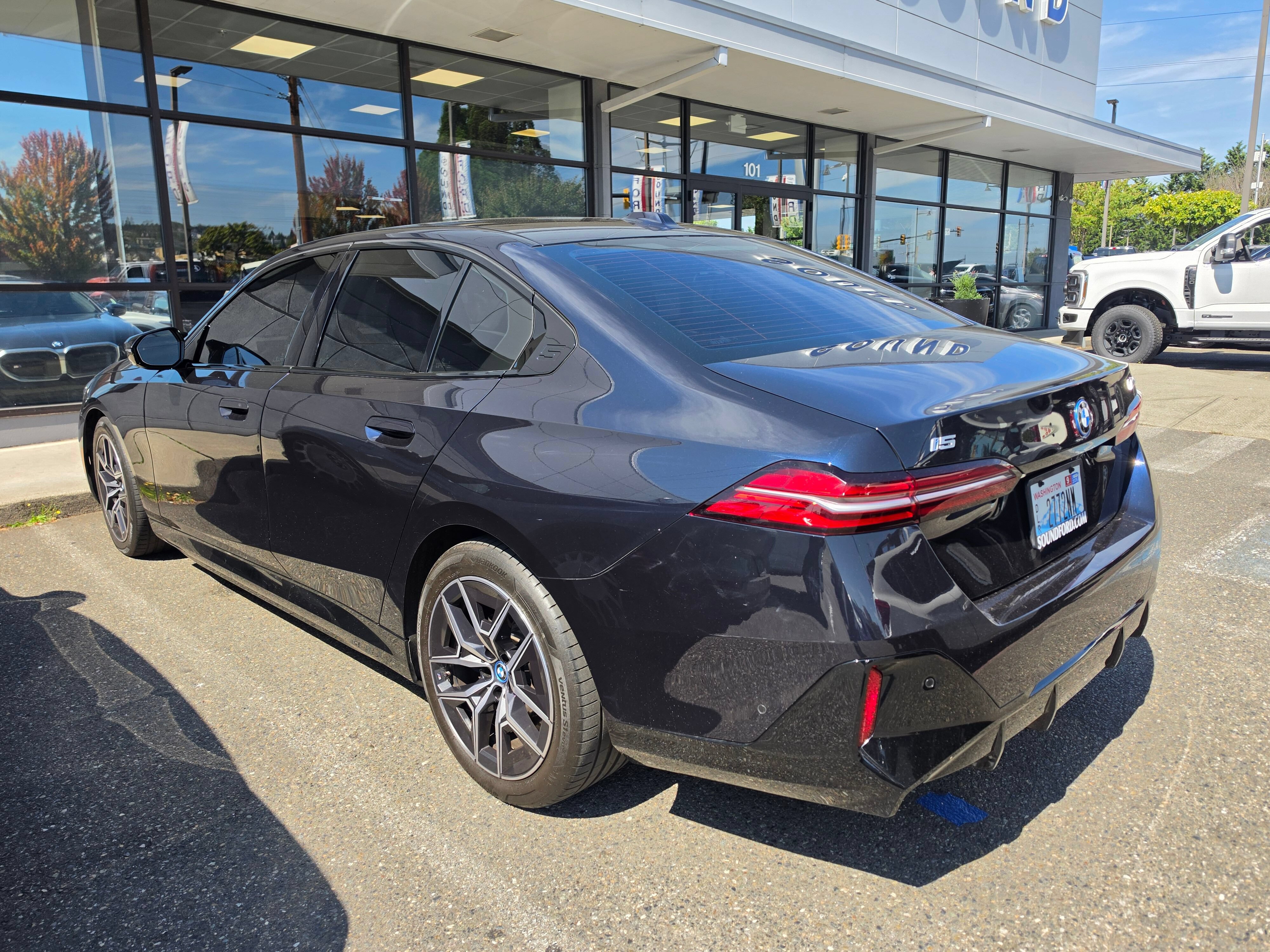 Used 2024 BMW i5 M60 w/ Premium Package AWD/4WD image 30