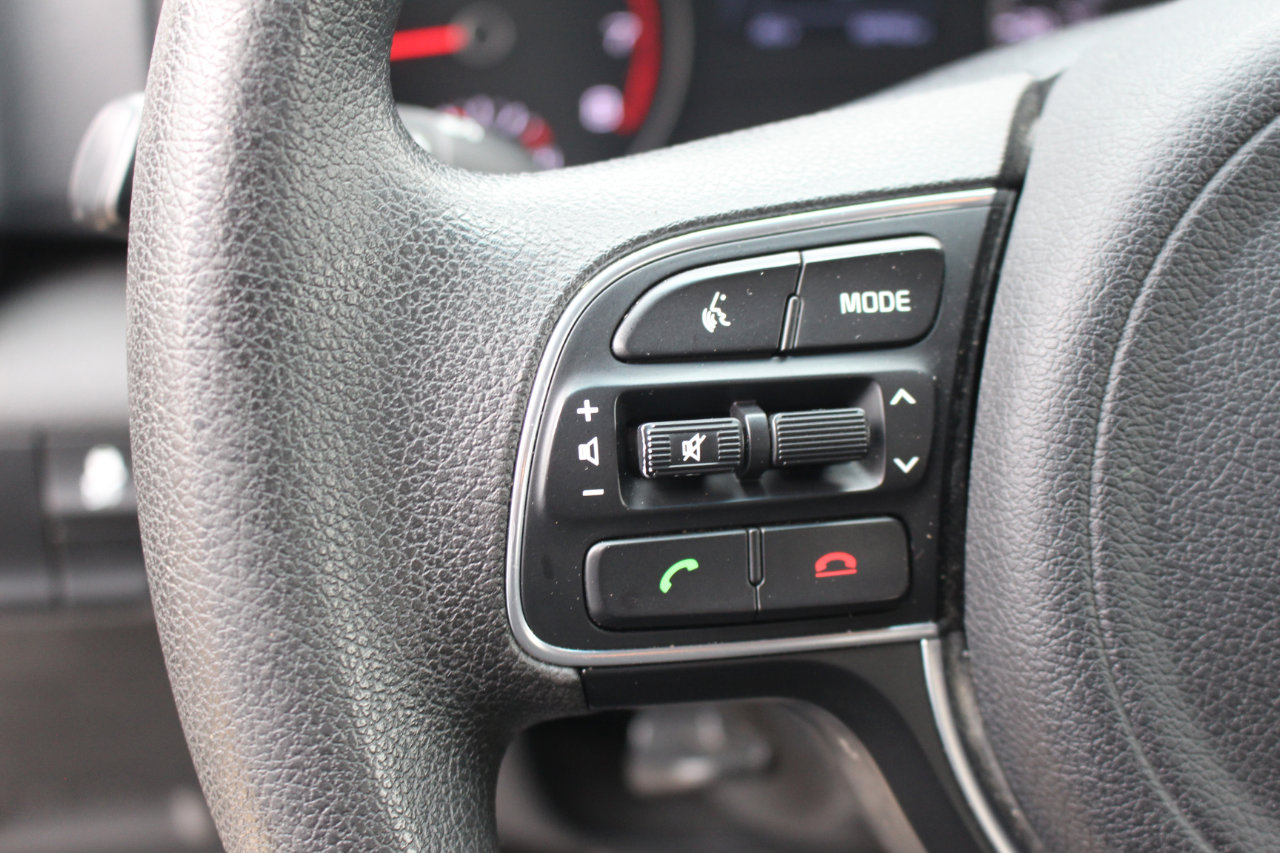 Used 2019 Kia Sportage LX image 16