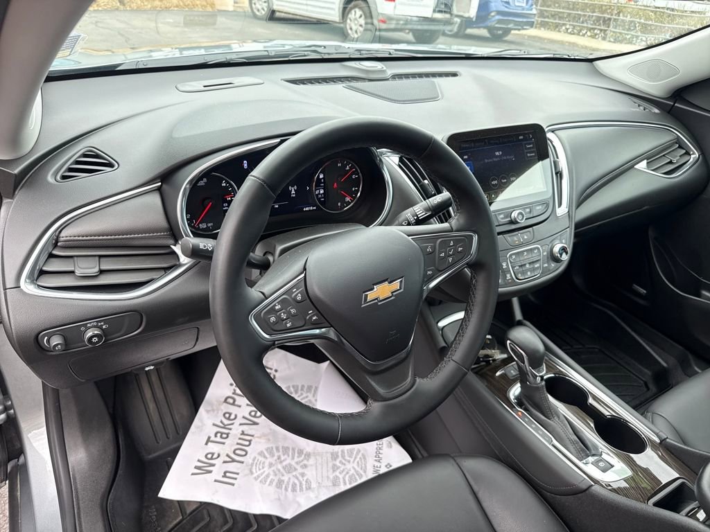 Used 2024 Chevrolet Malibu LT FWD image 14