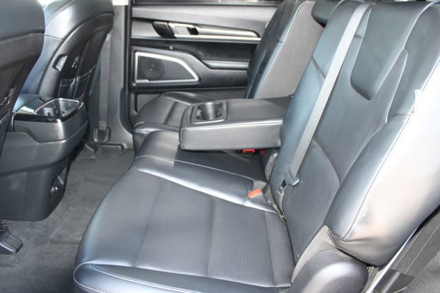 Used 2024 Kia Telluride LX FWD image 33
