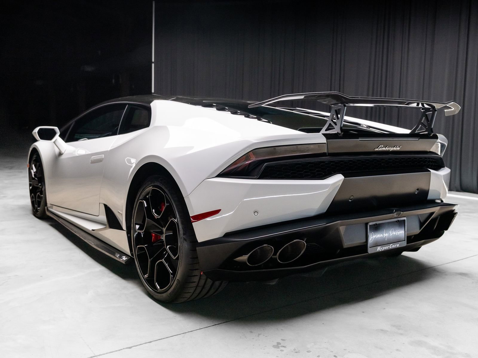 Used 2016 Lamborghini Huracan LP 610-4 AWD/4WD image 45