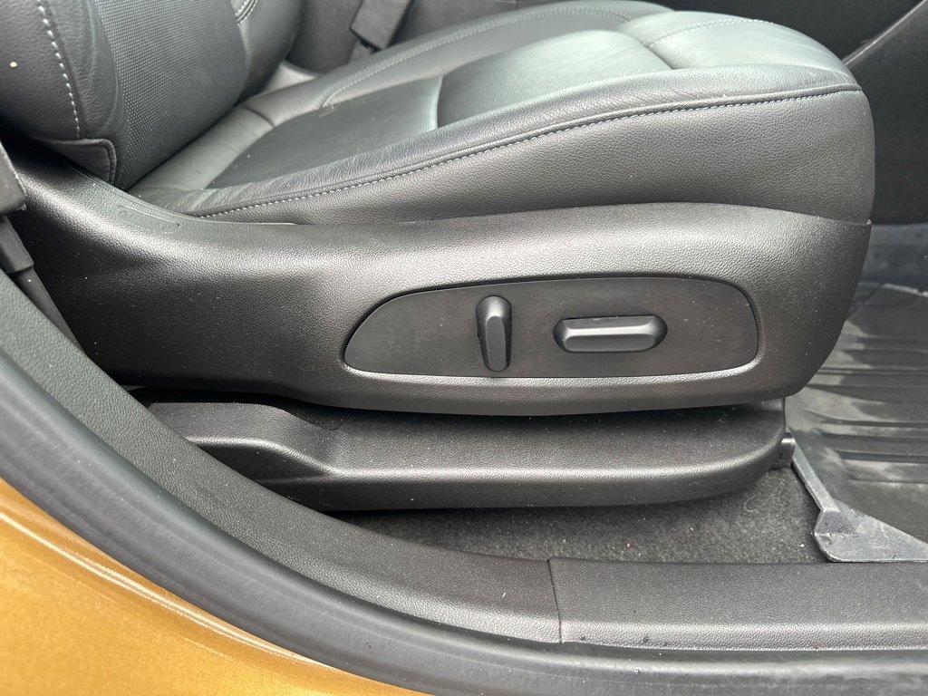 Used 2019 Chevrolet Blazer LT w/ Sun and Wheels Package image 28