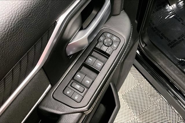 Used 2025 RAM 3500 Big Horn AWD/4WD image 31