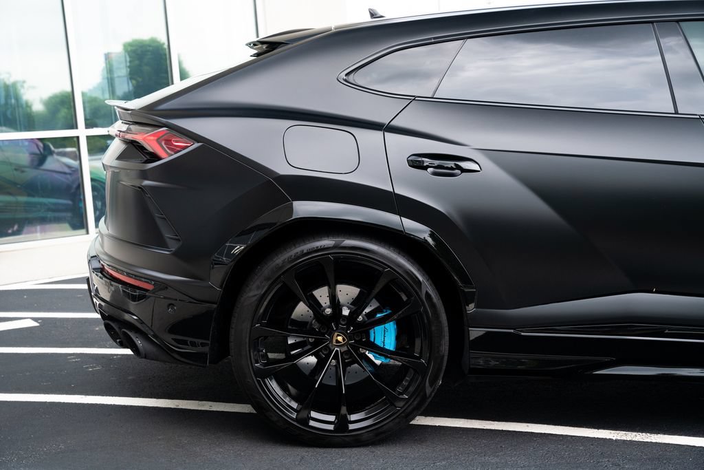 Used 2021 Lamborghini Urus AWD/4WD image 13