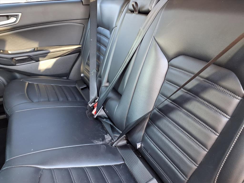 Used 2023 Ford Edge SEL w/ Convenience Package image 7
