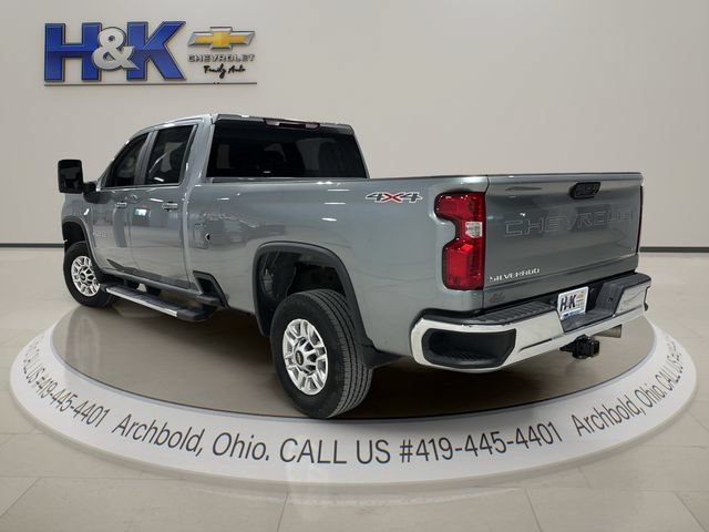 Used 2025 Chevrolet Silverado 2500 LT w/ Convenience Package AWD/4WD image 4